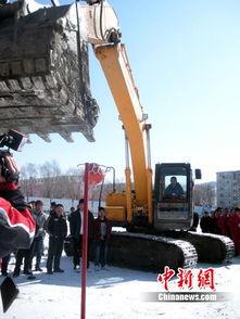 成人挖掘机表演大赛视频,成人挖掘机表演大赛精彩瞬间回顾